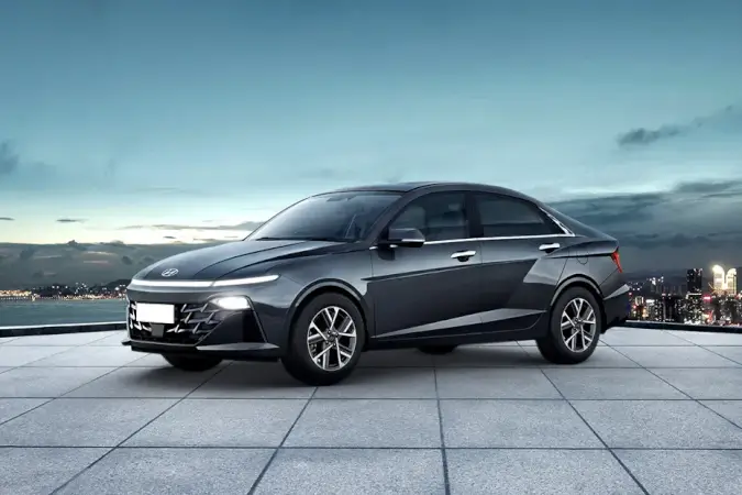 Hyundai Verna Sedan